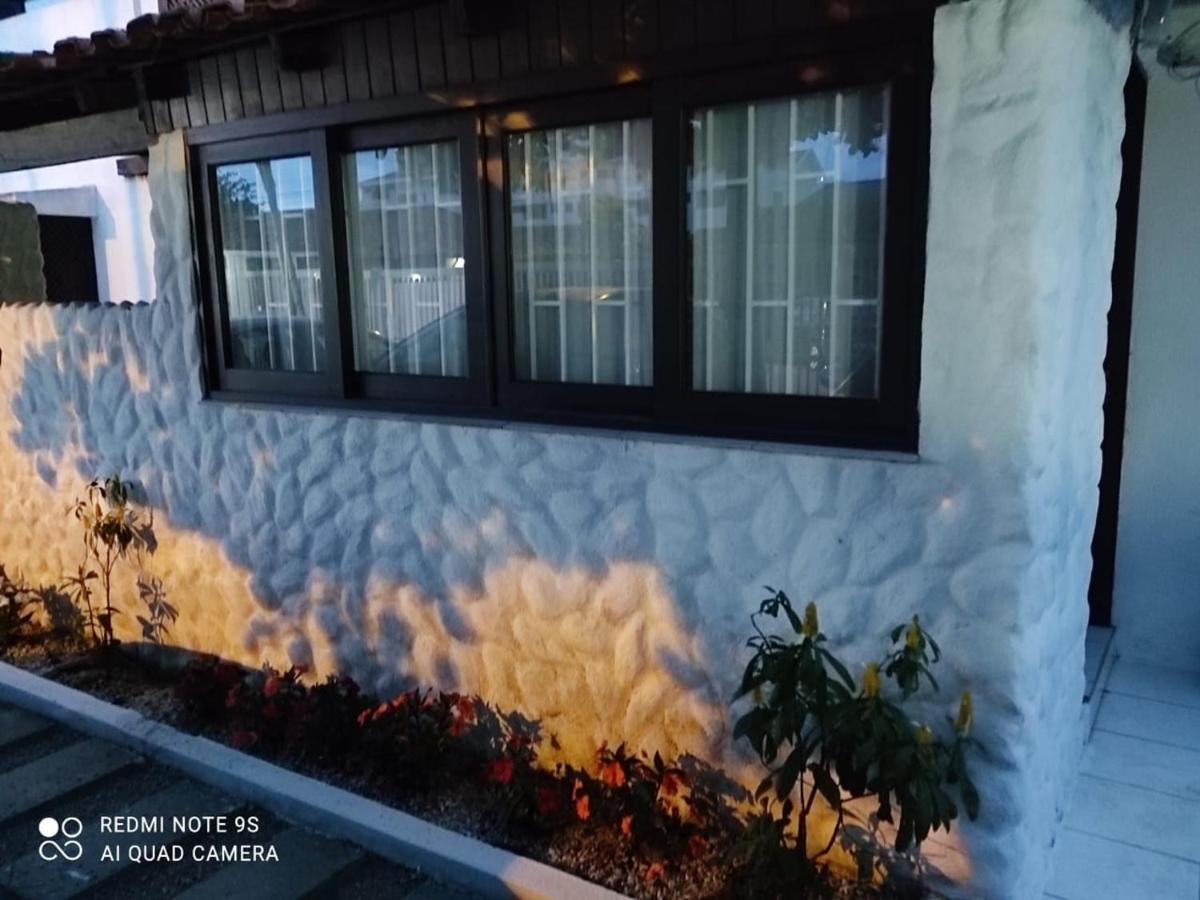 Apartamento Inteiro Dois Quartos Melhor Localizacao Pes Na Areia Florianopolis Exterior photo